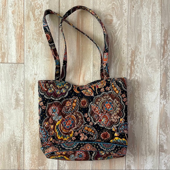 Vera Bradley Handbags - Vera Bradley tote bag